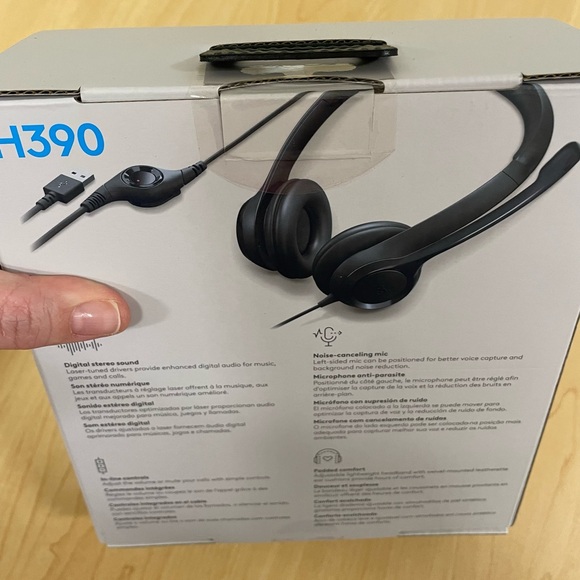 NIB Logitech H390 wired headset - Picture 2 of 6
